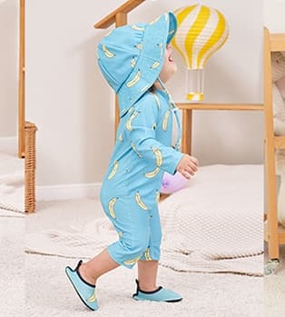 ファーストシューズおでかけ水遊び快適シューズ