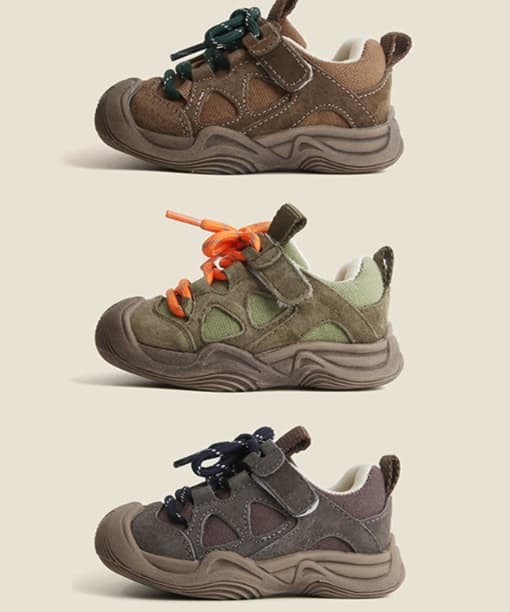 ファーストシューズふわもこアウトドアスニーカー