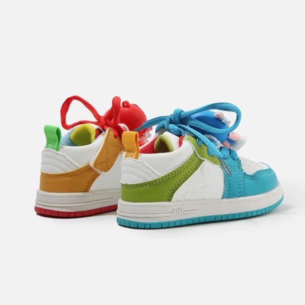 ファーストシューズおやつにゃんこ ベビースニーカー