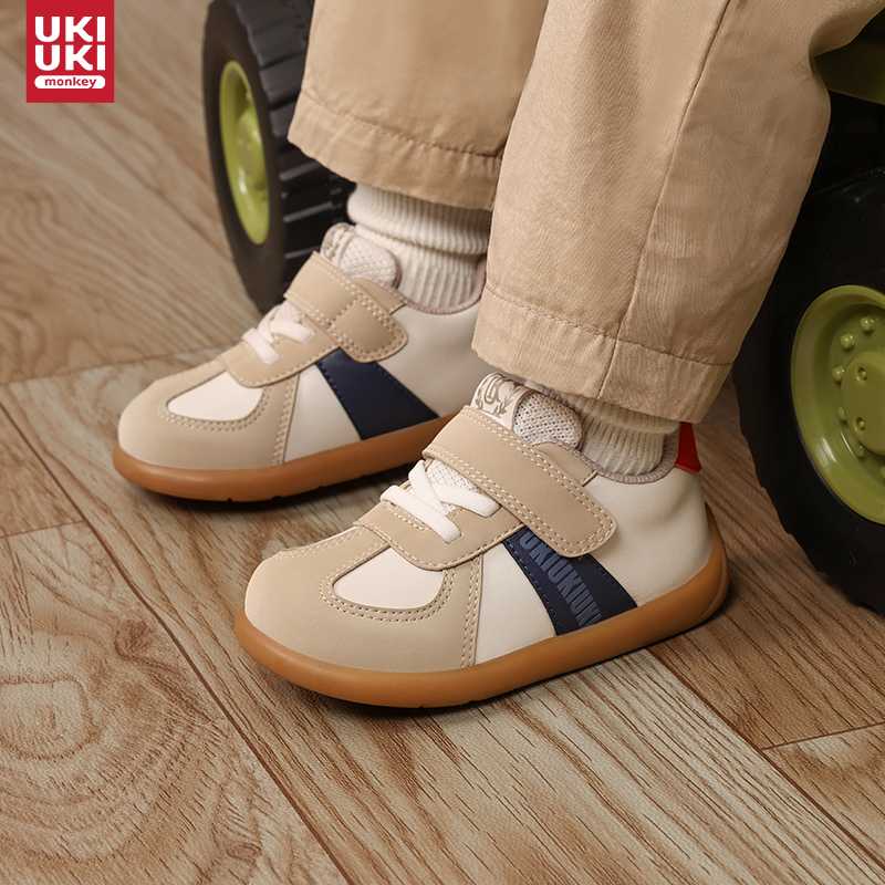 ファーストシューズ やわらか歩みスニーカー