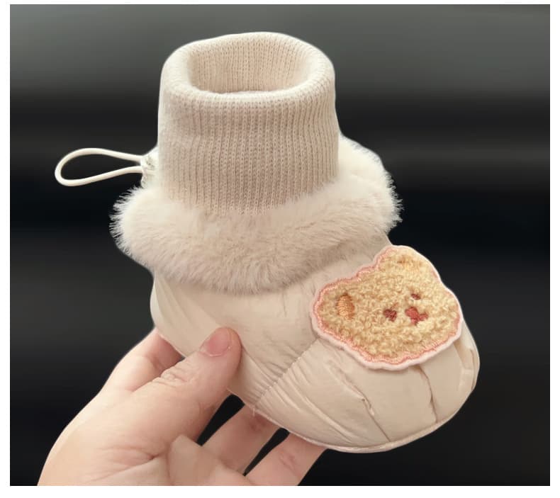 ファーストシューズもこもこふわふわ赤ちゃんルームブーツ