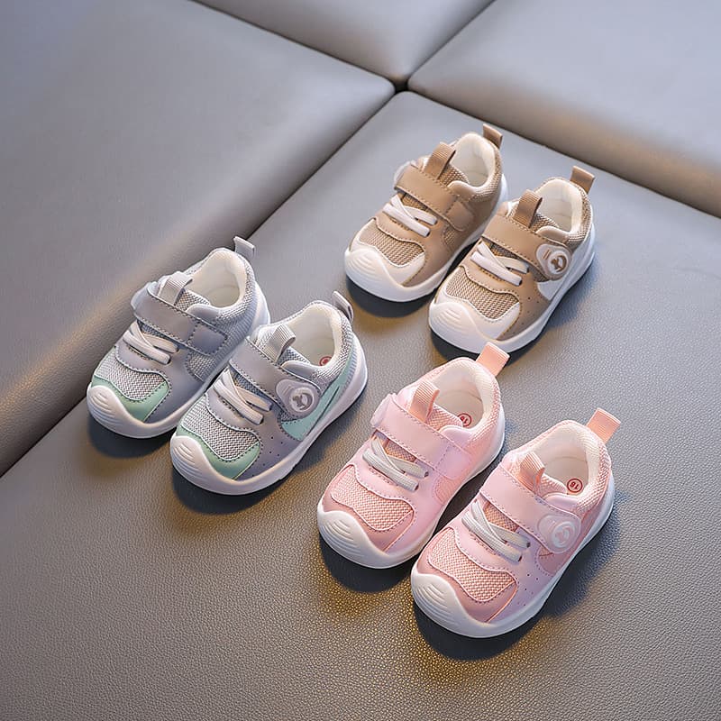 ファーストシューズふわふわメッシュ赤ちゃん靴