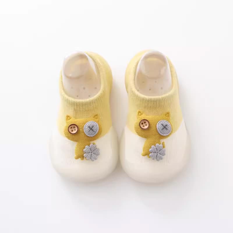 ファーストシューズ 動物さんと歩む赤ちゃんの一歩靴