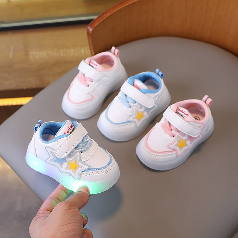ファーストシューズ星かがやくライト付きファーストシューズ