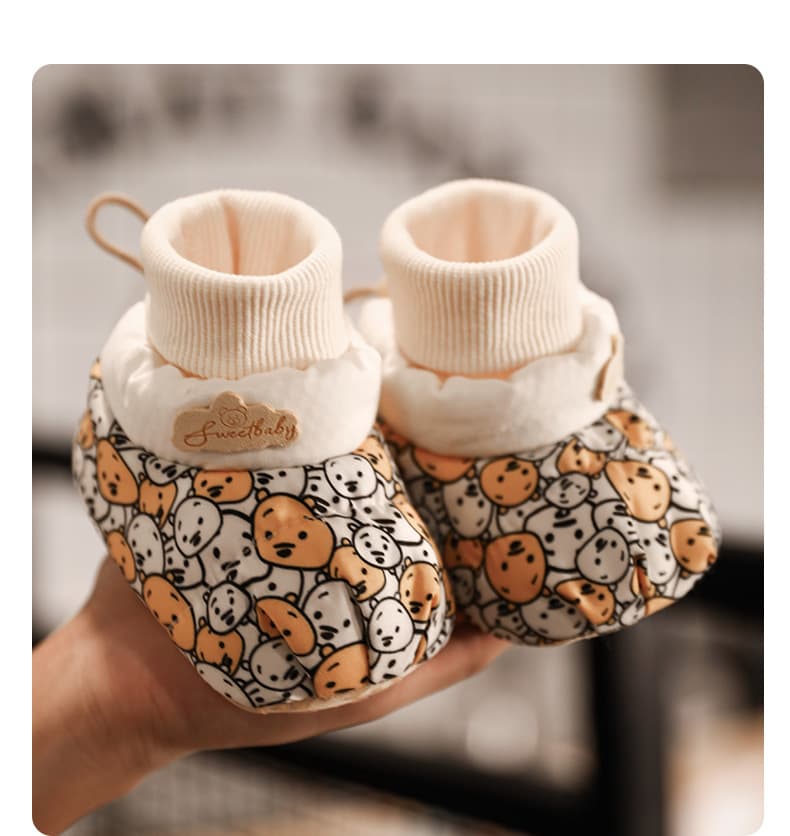 ファーストシューズふんわりあったか赤ちゃんの足元守り隊
