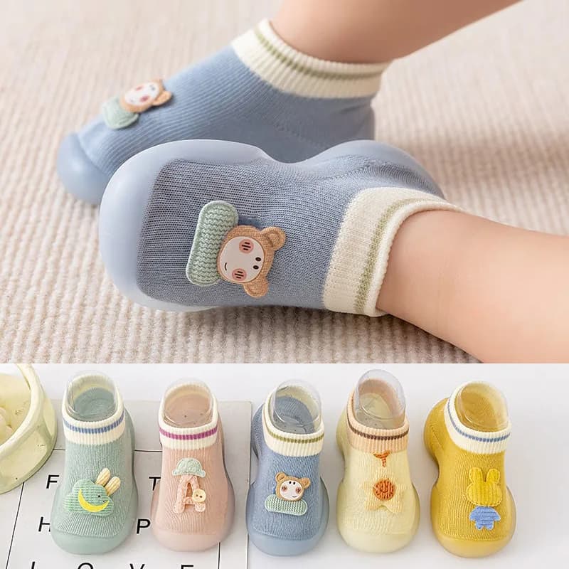 ファーストシューズ 動物さんと歩む赤ちゃんの一歩靴