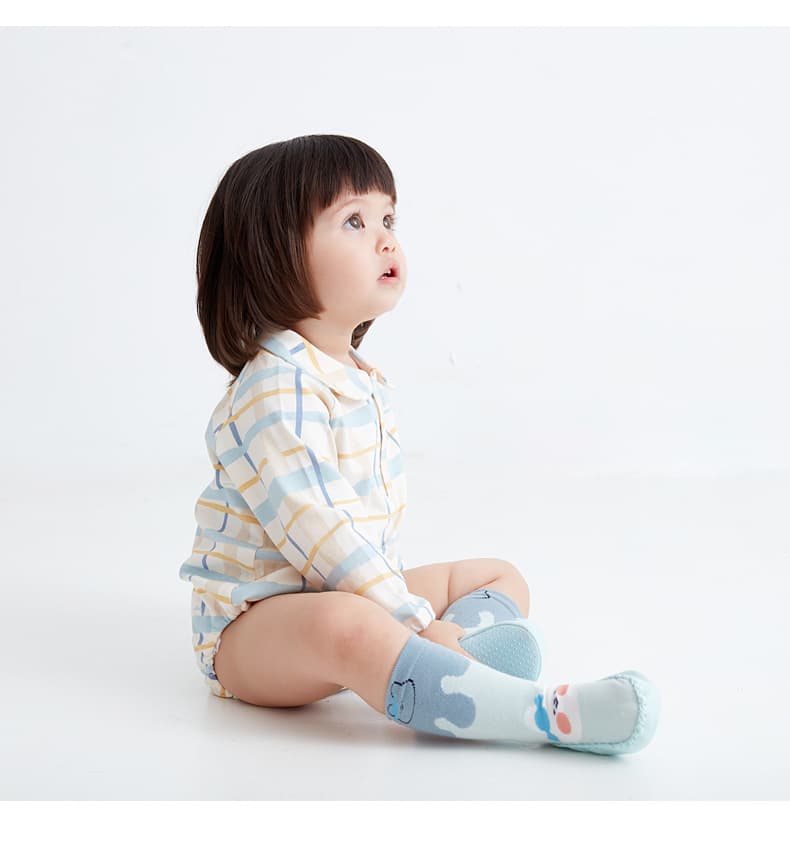 ファーストシューズもこもこ雲さんのルームソックス