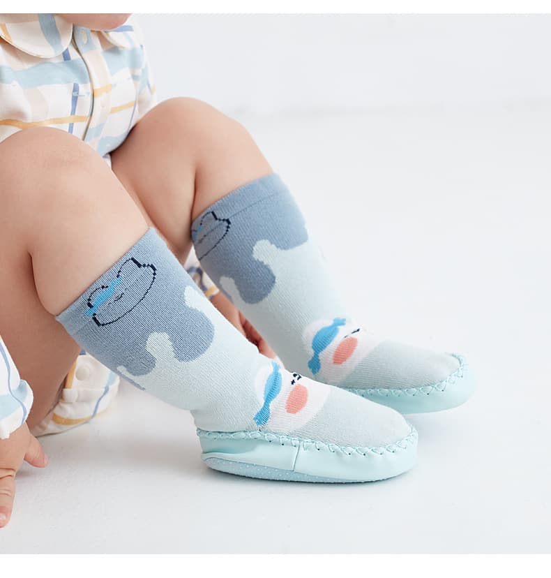 ファーストシューズもこもこ雲さんのルームソックス