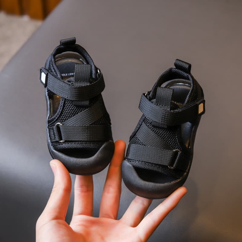 ファーストシューズメッシュベルトサンダル 快適おでかけタイプ