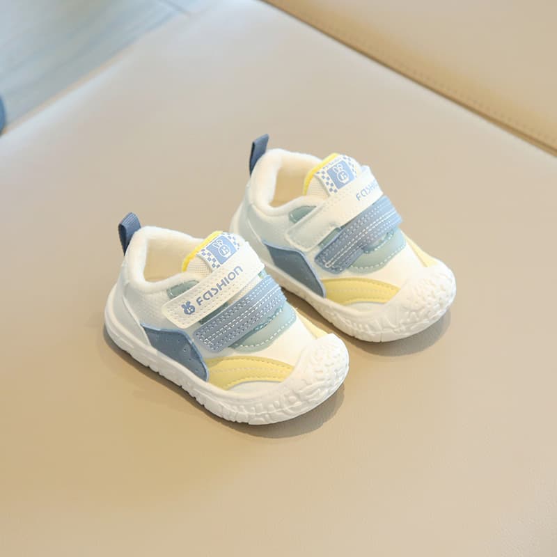 ファーストシューズふわもこマシュマロ歩きやすいファーストシューズ