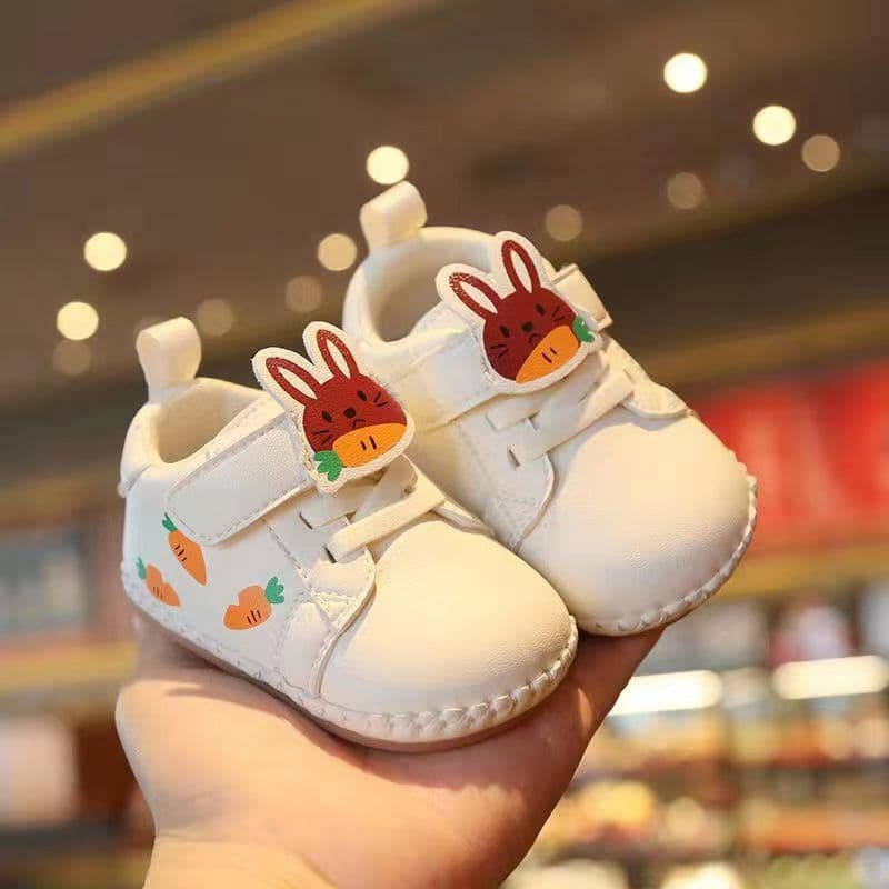 ファーストシューズ うさぎとにんじんのベビーシューズ