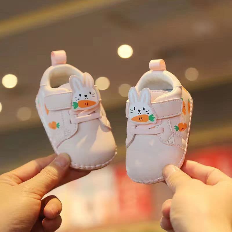 ファーストシューズ うさぎとにんじんのベビーシューズ
