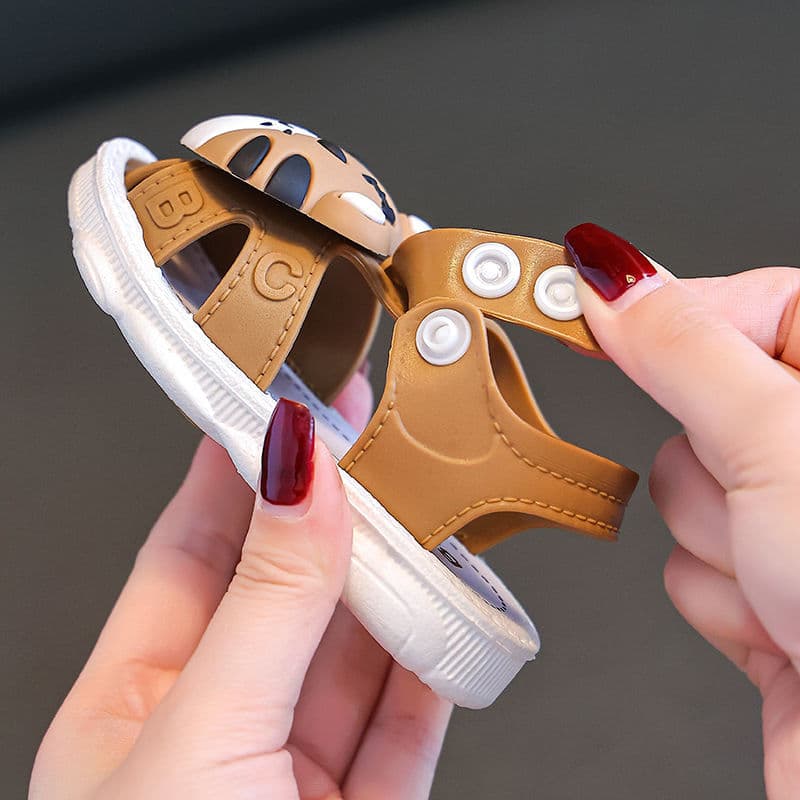 ファーストシューズかわいい虎の夏サンダル