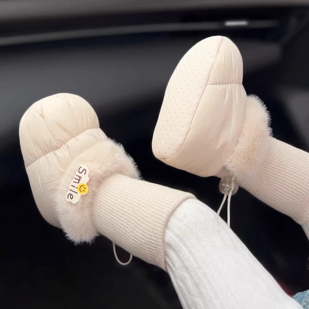 ファーストシューズもこもこふわふわ赤ちゃんルームブーツ