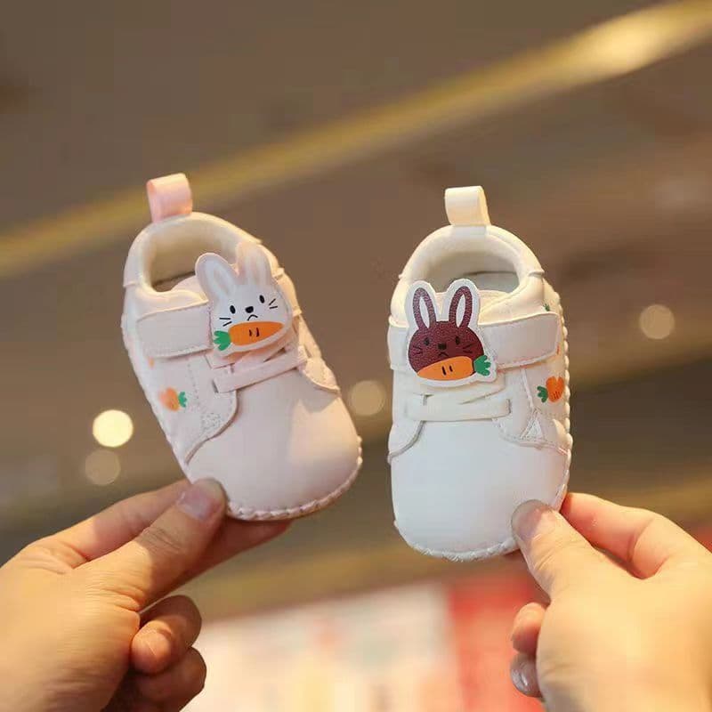 ファーストシューズ うさぎとにんじんのベビーシューズ