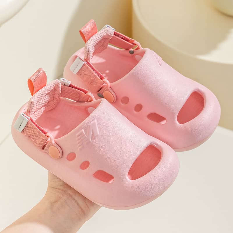 ファーストシューズやわらか通気メッシュ 赤ちゃんサンダル